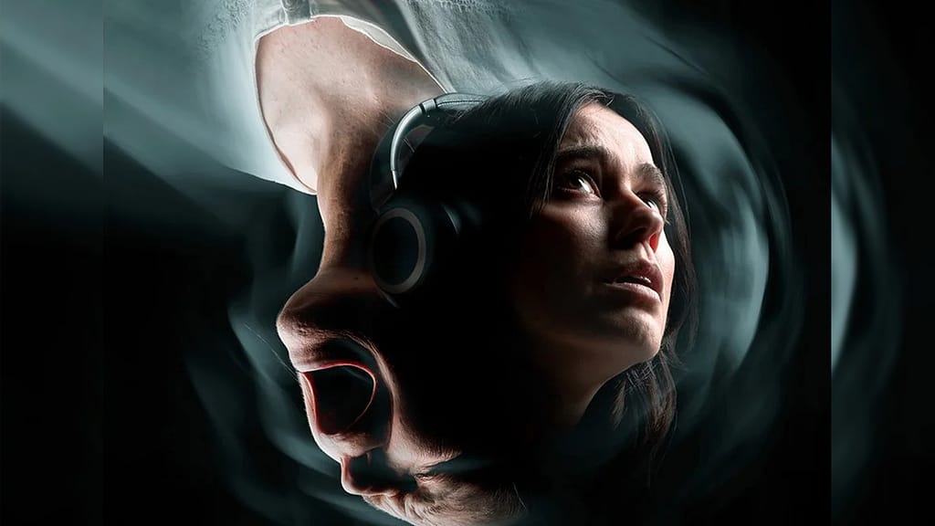 Undertone Review: Scariest Movie You'll Ever Hear 13 undertone still